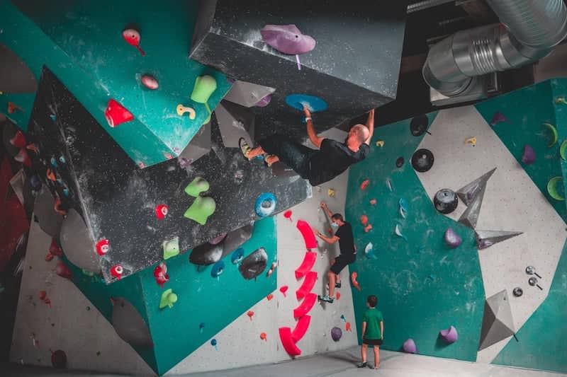 salle d'escalade vertical art