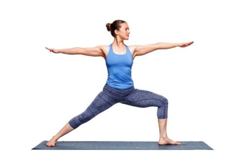 posture guerrier 2 Virabhadrasana 2