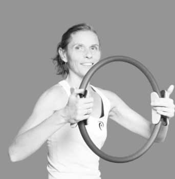 mina professeur pilates en ligne