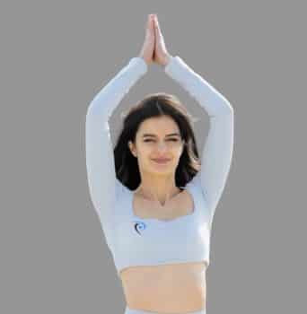 Alina professeur de yoga Arras